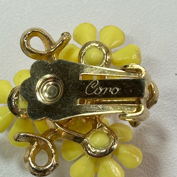 Vintage Signed Coro Yellow Daisy Flowers Rhinestone Dainty Bracelet Earring - Picture 14 of 14